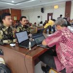 Kasubbag Umum Keuangan Pengadilan Agama Balige Mengikuti Konsolidasi dan Permintaan Data Pendukung Laporan Keuangan Semester II TA. 2022